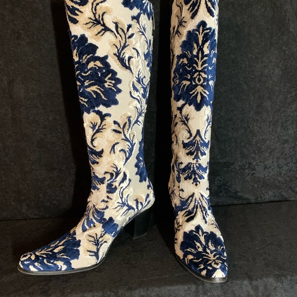 Cowboy boots - Picture 2 of 16